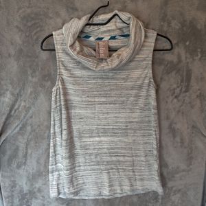 Sz S Anthropologie Dolan Left Coast Turtlenec Tank